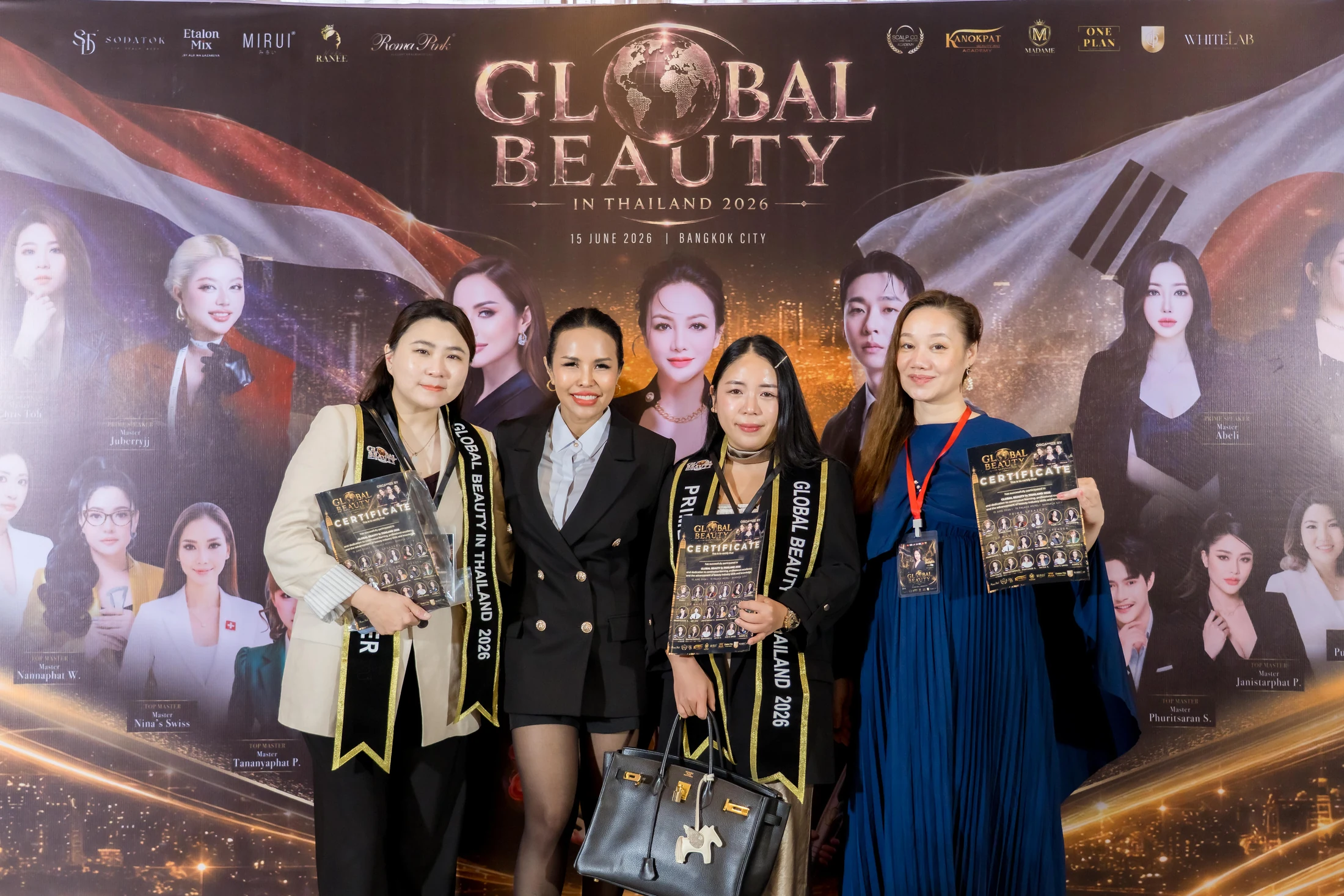 2026年泰国Global Beauty大会国际团队合影